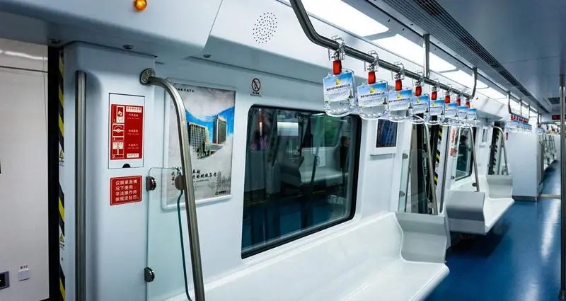 地铁车厢防护钢化玻璃